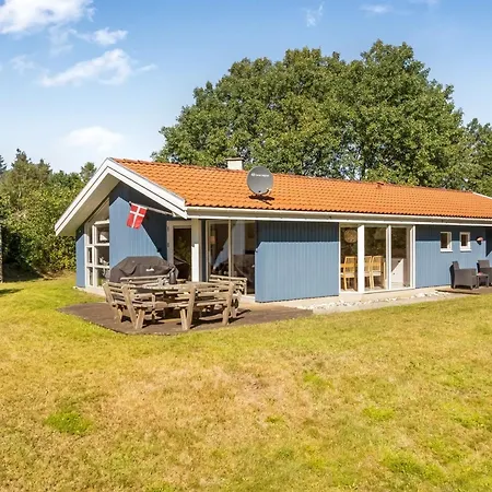 Elizabeth - 150m To The Fjord By Interhome *